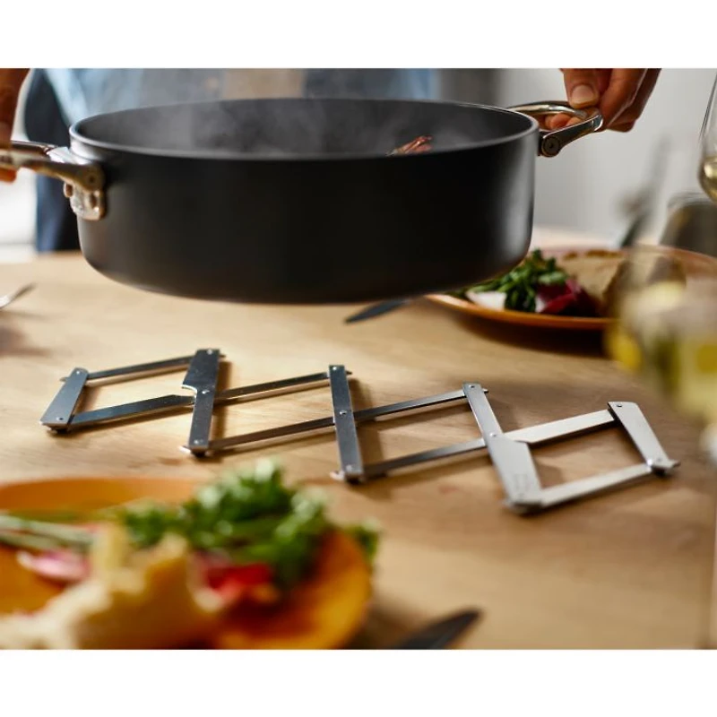 Space Expanding Trivet