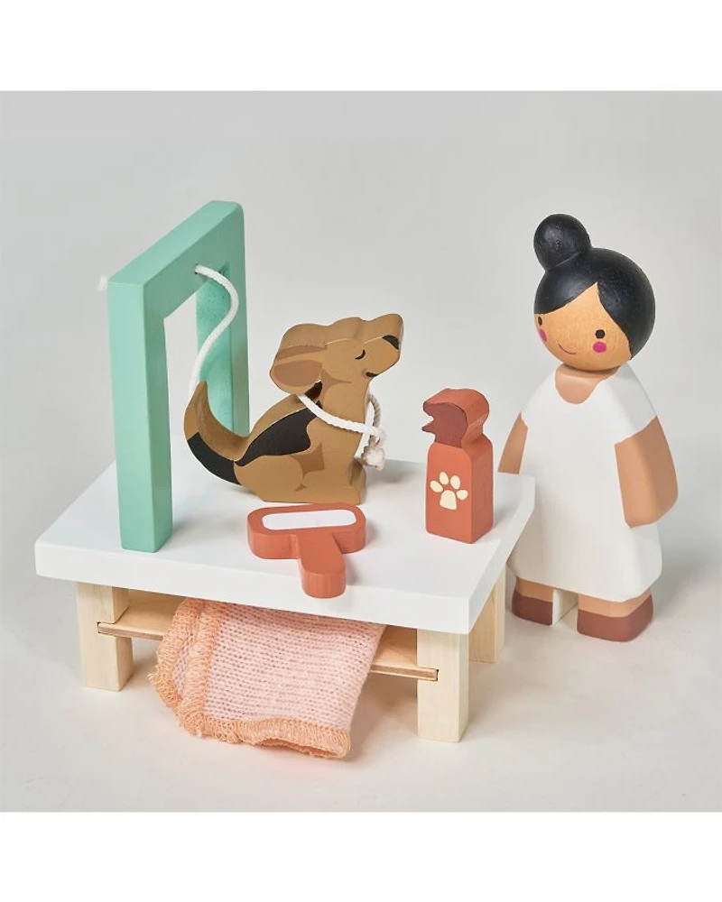 Waggy Tails Dog Salon - Ages 3+