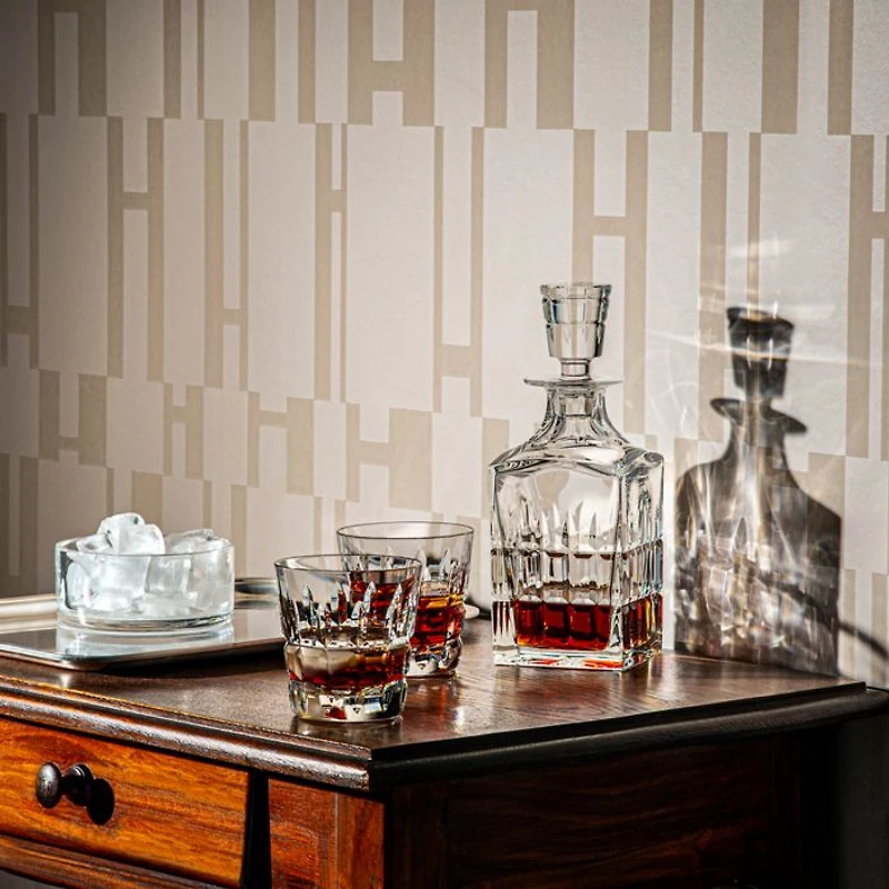 Manhattan On the Rocks Set: Square Decanter & 2 Medium Old Fashion Glasses