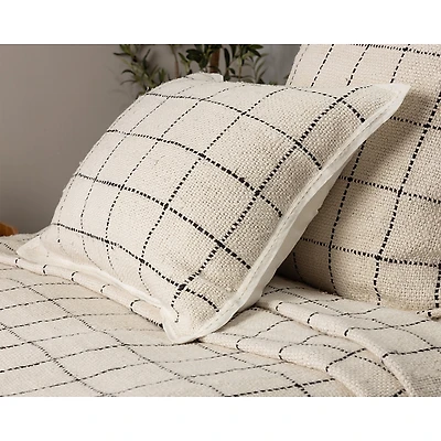 Amity Home Evans Coverlet, King