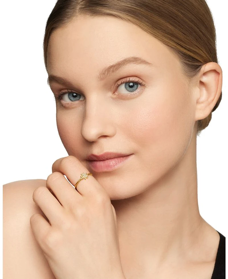 Petite Starburst Station Ring 18K Yellow Gold with Diamonds