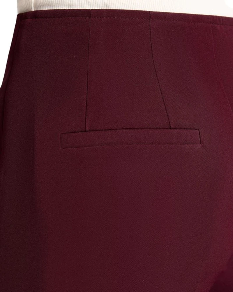 Della Staight Leg Pants with Slanted Pockets Fluid Techno Crepe