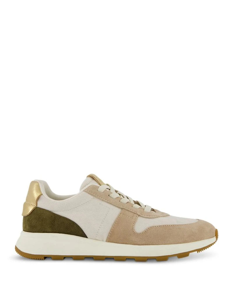 Women's Travel Light Retro Sneakers