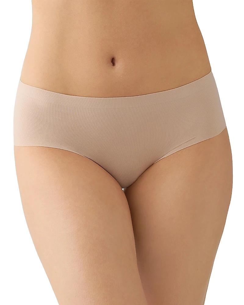 b. tempt'd by Wacoal wow'd Modern Hipster Brief