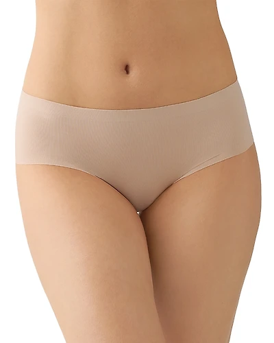 b. tempt'd by Wacoal wow'd Modern Hipster Brief