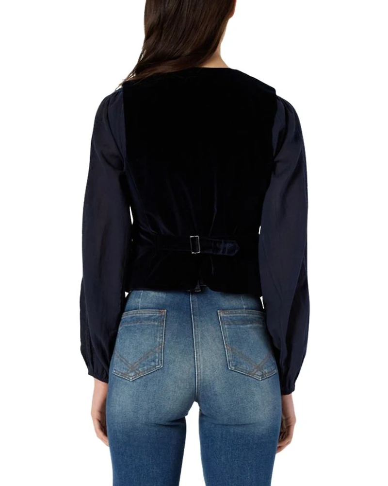 Nais Vest