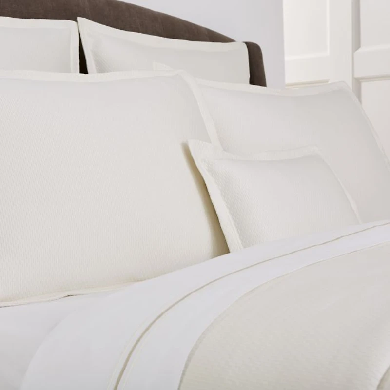 Perrio Coverlet, Twin