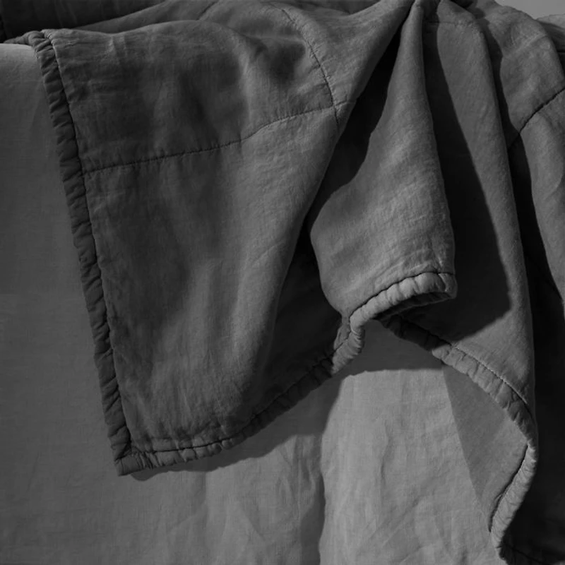 REM Linen Quilt, King