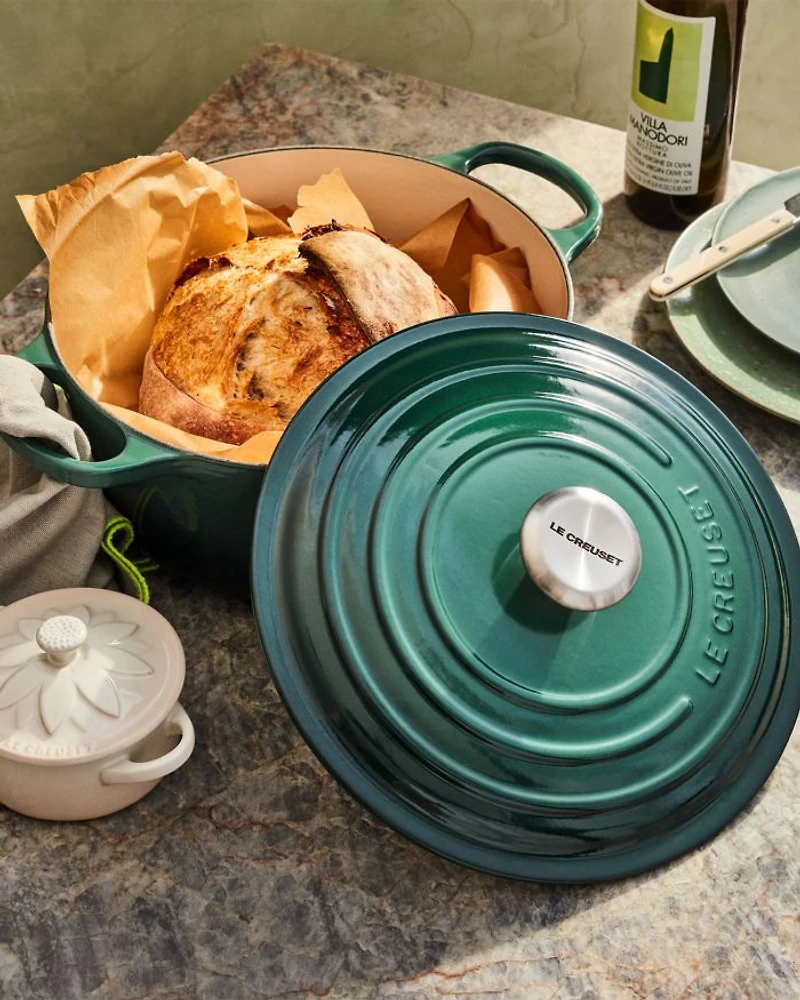Quart Signature Round Dutch Oven