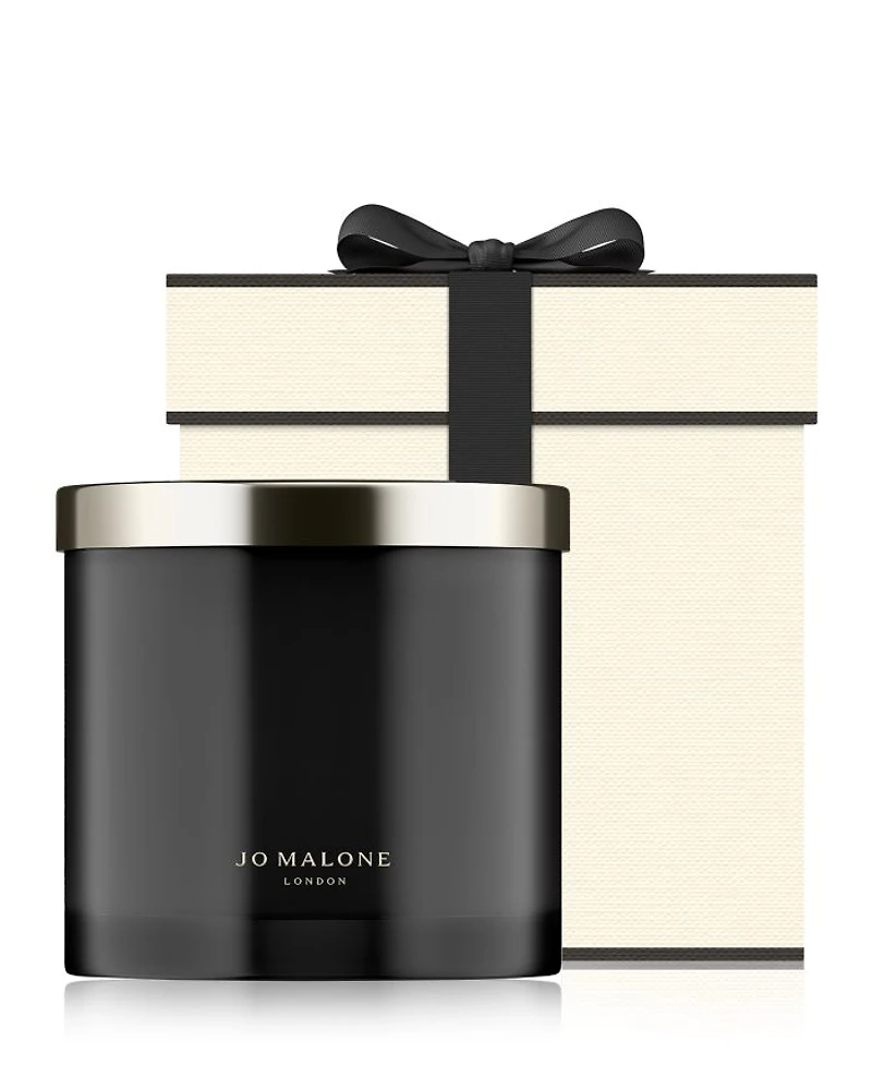 Velvet Rose & Oud Deluxe Candle 21.1 oz.