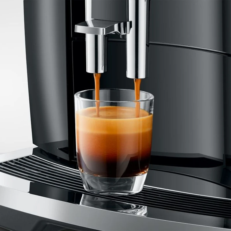 E8 Automatic Coffee Machine Piano White