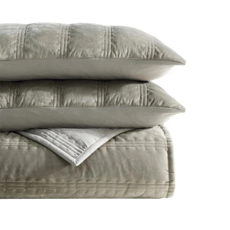 Velvet Linear Stitch 3 Piece Quilt Set