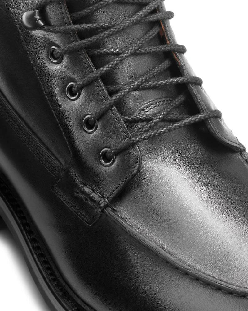 Men's Black Chase Moc Toe Boots
