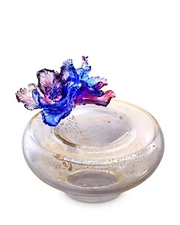 One Moon for all Blooms