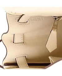 Kelly 25 Handbag Light Swift with Palladium Hardware