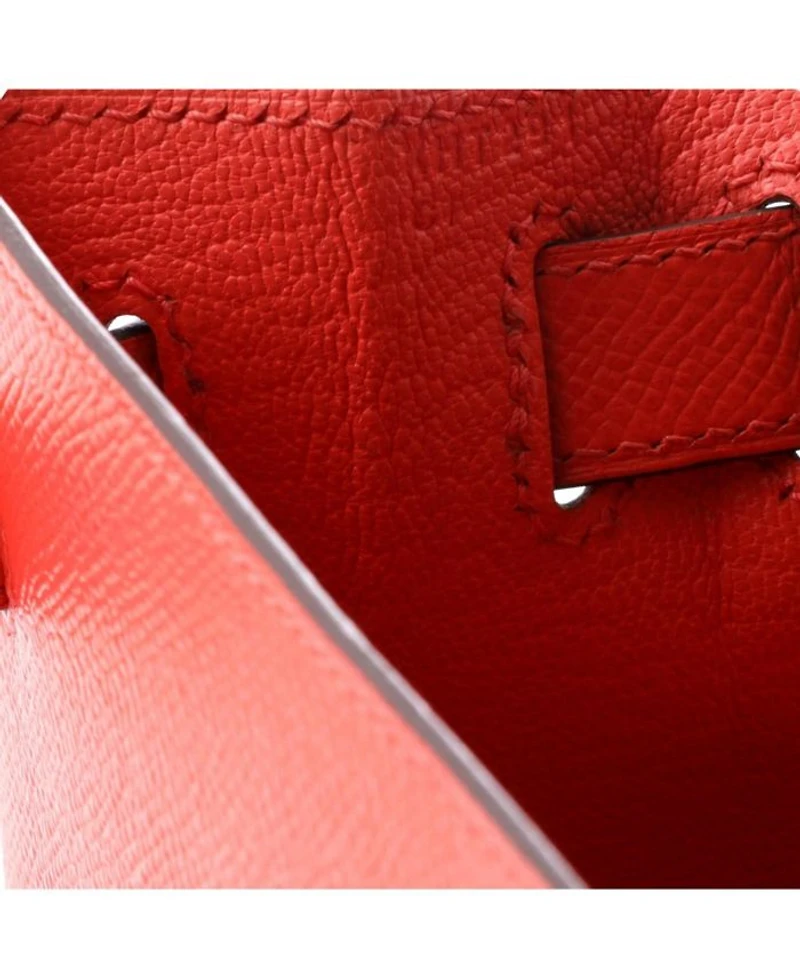 Pre-Owned HERMES Pre-Owned Hermes Kelly 28 Handbag Red Epsom with Gold Hardware