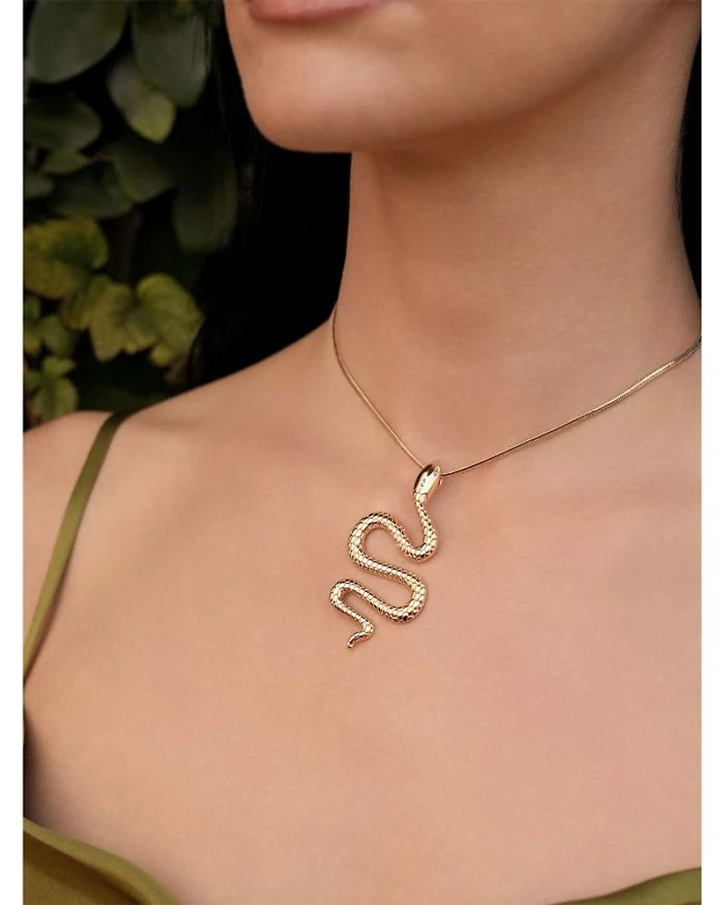Serpentina Pendant Choker, 12"