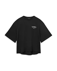 Under Amelie Tee