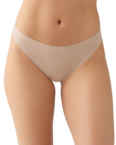 b. tempt'd by Wacoal wow'd Modern Thong