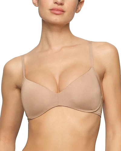 Skims Wireless Form Push Up Plunge Bra