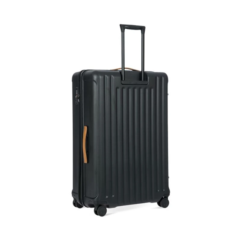 Capri 2.0 32" Expandable Spinner Suitcase