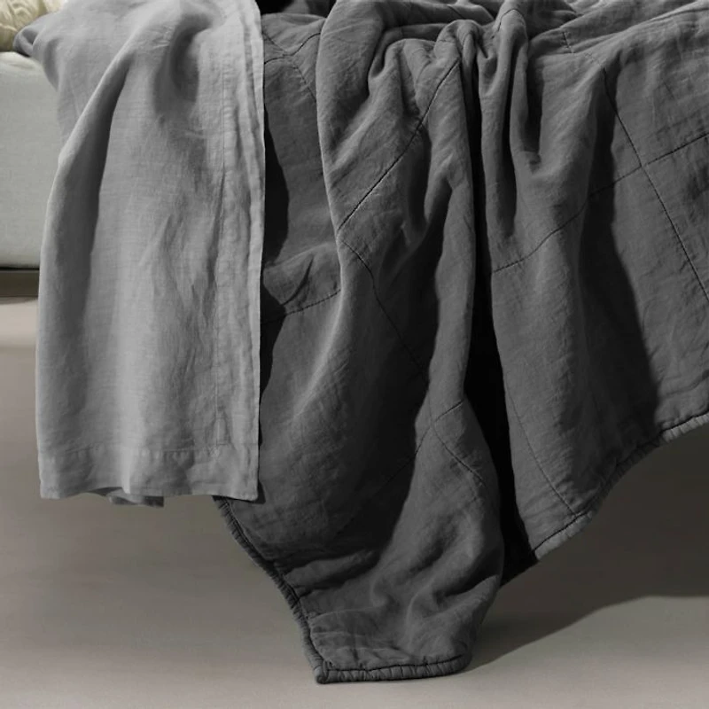 REM Linen Quilt, King