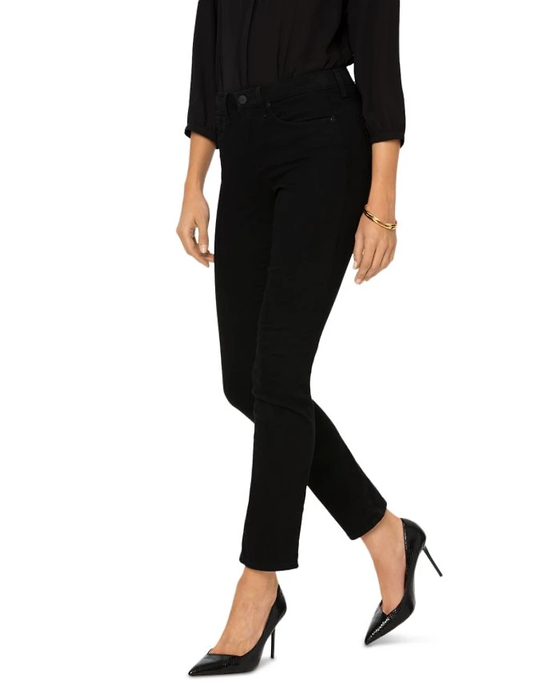 Petites Sheri Slim Leg Jeans Black