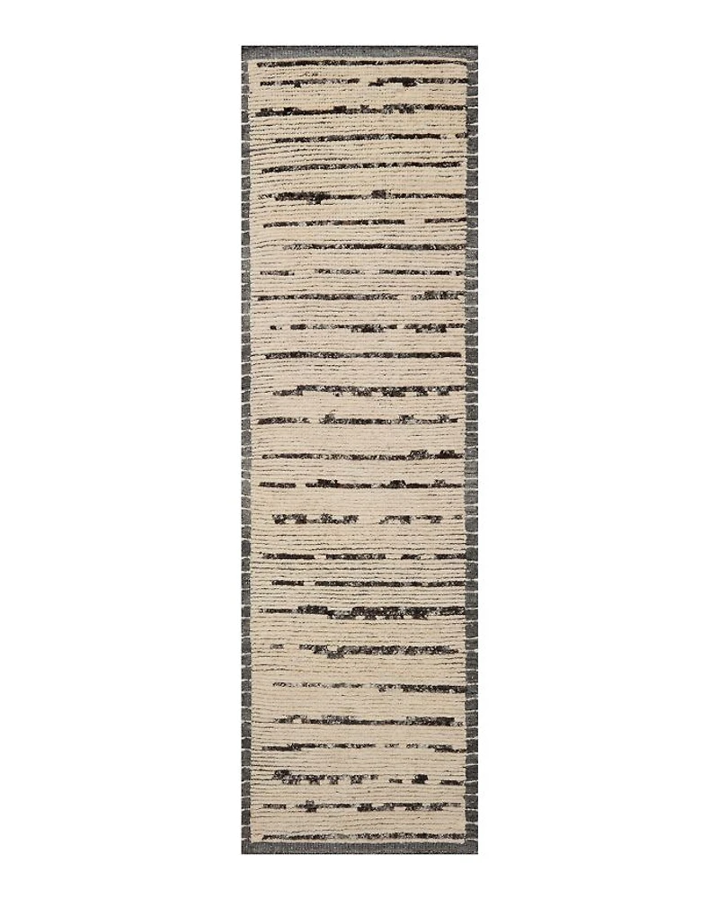 Briyana BRI-04 Runner Area Rug, 2'6" x 8'6"