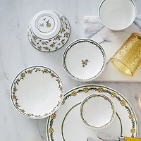 H. Daisy Chain 8" Salad Dessert Plate