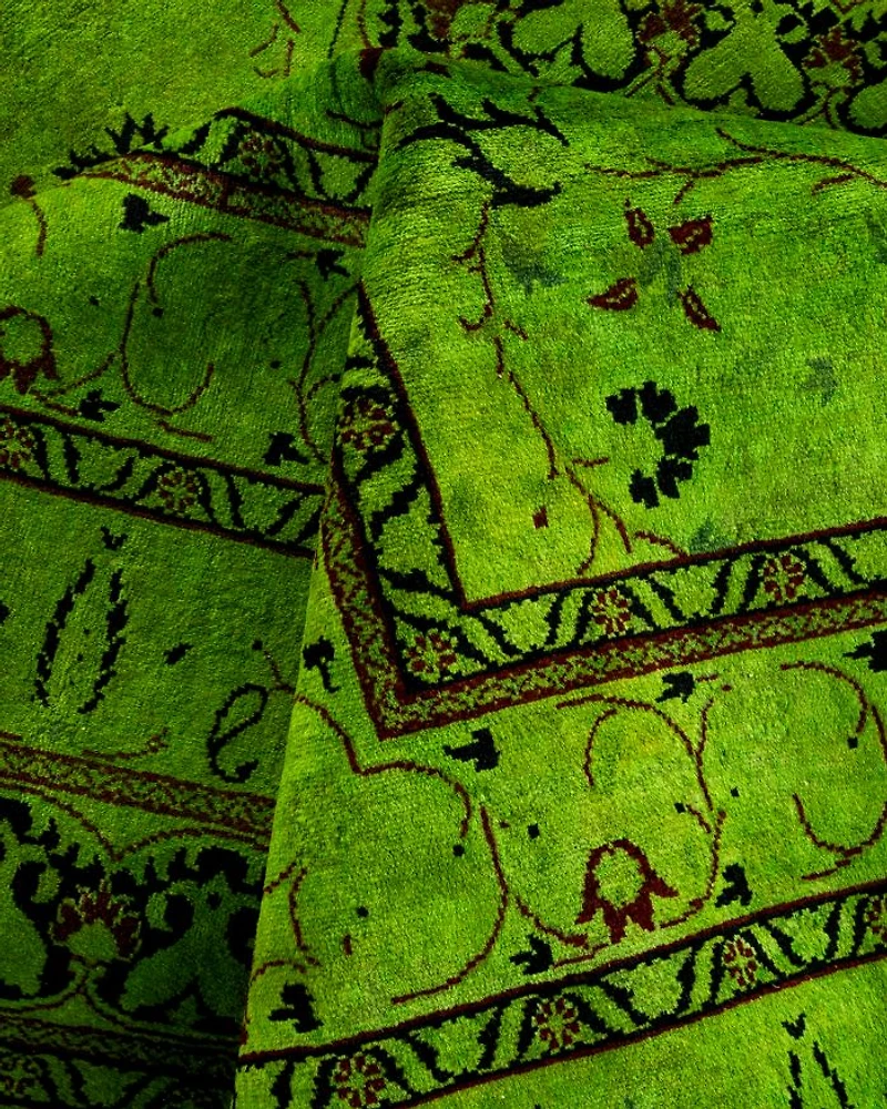 Fine Vibrance M995 Area Rug, 8'1" x 10'2"