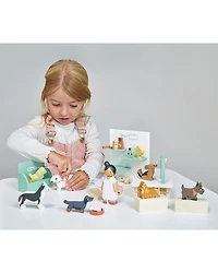 Waggy Tails Dog Salon - Ages 3+