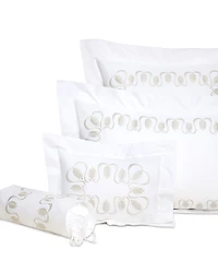 Pratesi Paolina Sham, Standard