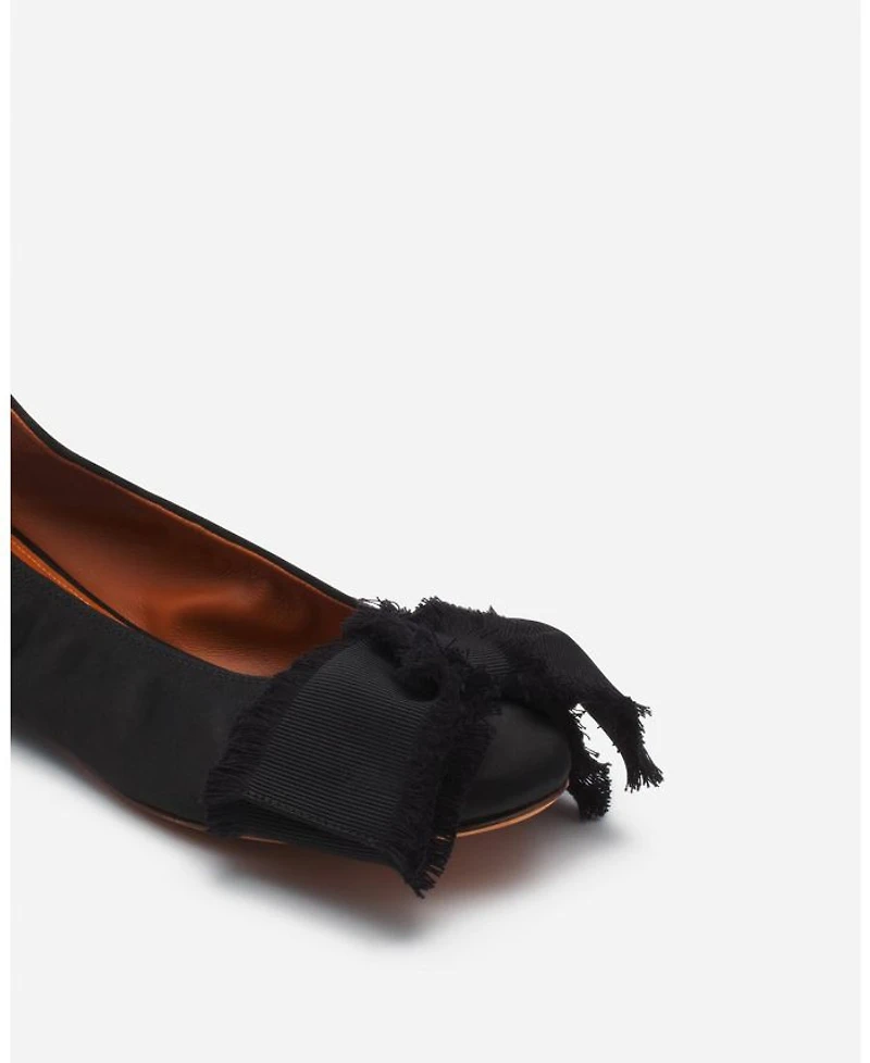 Women's Ballerina Flat with A Satin Bow