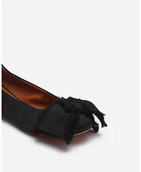 Women's Ballerina Flat with A Satin Bow