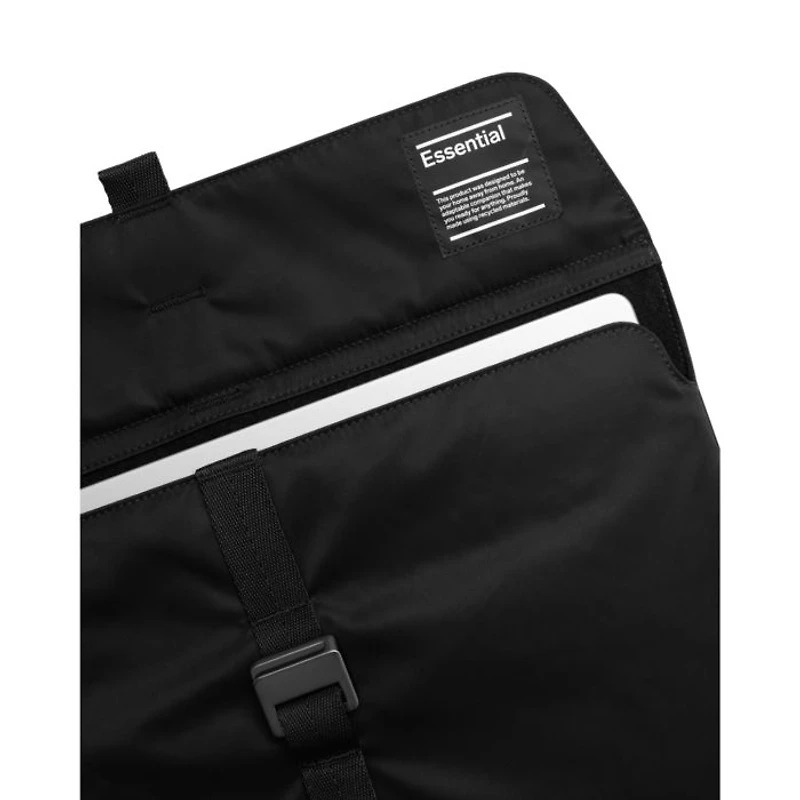 Essential Laptop Sleeve