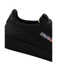 Men's Medalist Low Top Sneakers