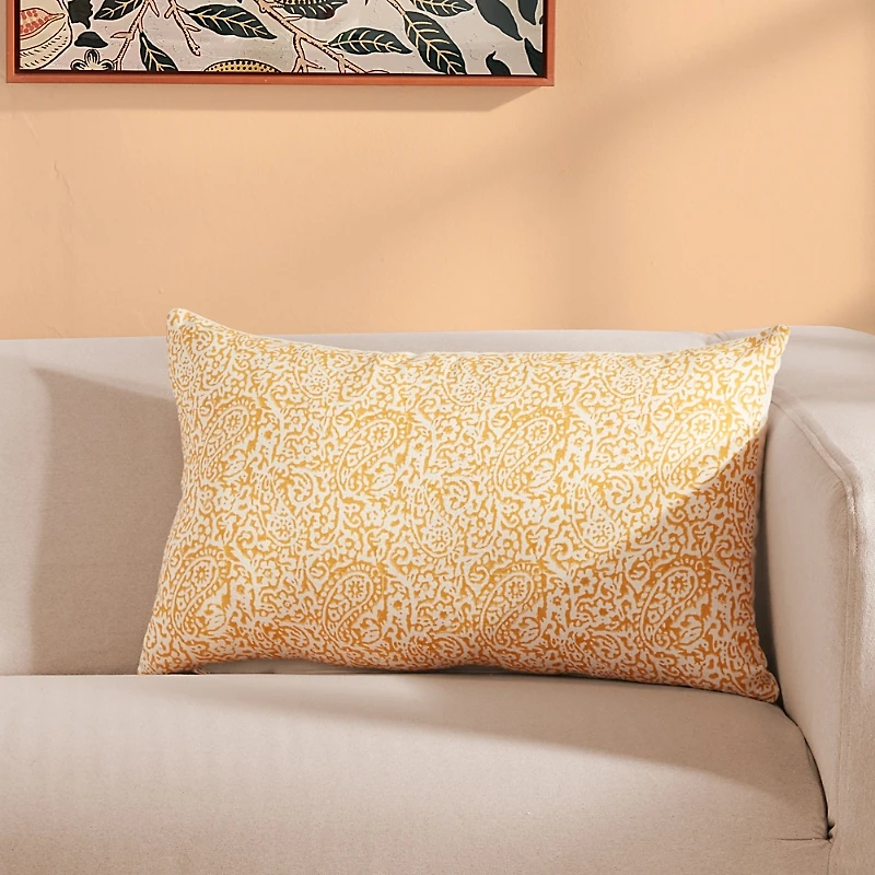 Roselli Trading Paisley Block Linen Decorative Pillow, 14 x 21