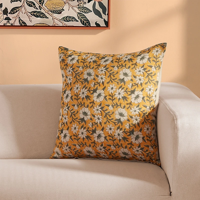 Roselli Trading Sunflower Field Linen Decorative Pillow, 20 x 20