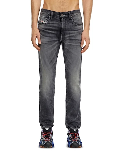 Diesel 2019 D-Strukt Slim Fit Jeans