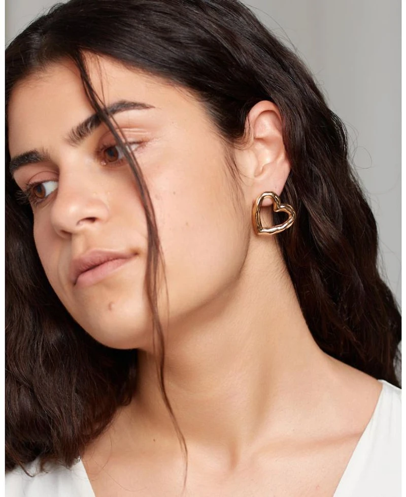 Lulu Heart Earrings in Gold
