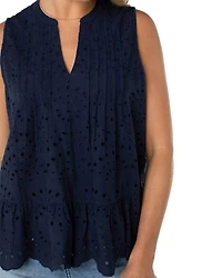 Eyelet Pintuck Front Top