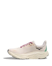 Women's Arahi 8 Running Sneakers