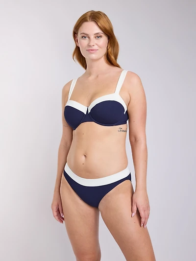 Alexa Tai Bas de bikini