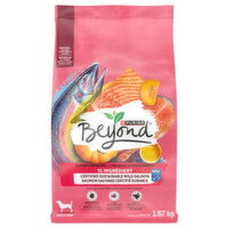 Purina - Beyond Superfood Blend Wild Caught Salmon, Egg & Pumpkin Recipe, Dry Dog Food, 1.67 Kilogram