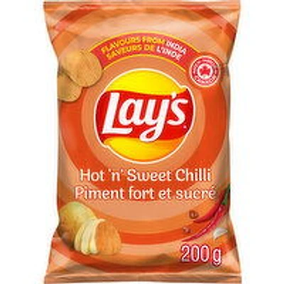 Lay's - Hot 'n' Sweet Chilli Potato Chips, 200 Gram