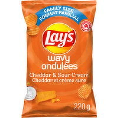 Lay's - Lays Wavy Cheddar & Sour Cream Chips, 220 Gram