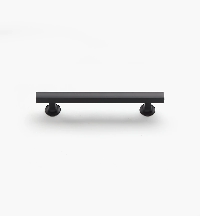Everett Handles