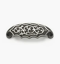Scalloped Victorian Cup Pull