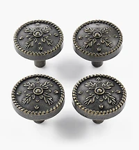 Chartres Cup Pull & Knob