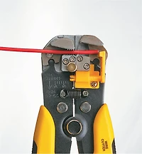 Pince à dénuder automatique